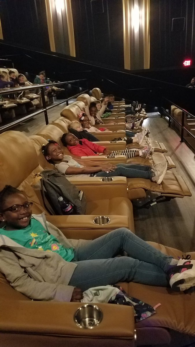 1stRocks's tweet photo. Waiting for the show to start! #FirstGradeFieldTrip #DisneyPenguinMovie #EmagineNovi https://t.co/FDH8vM9uLe