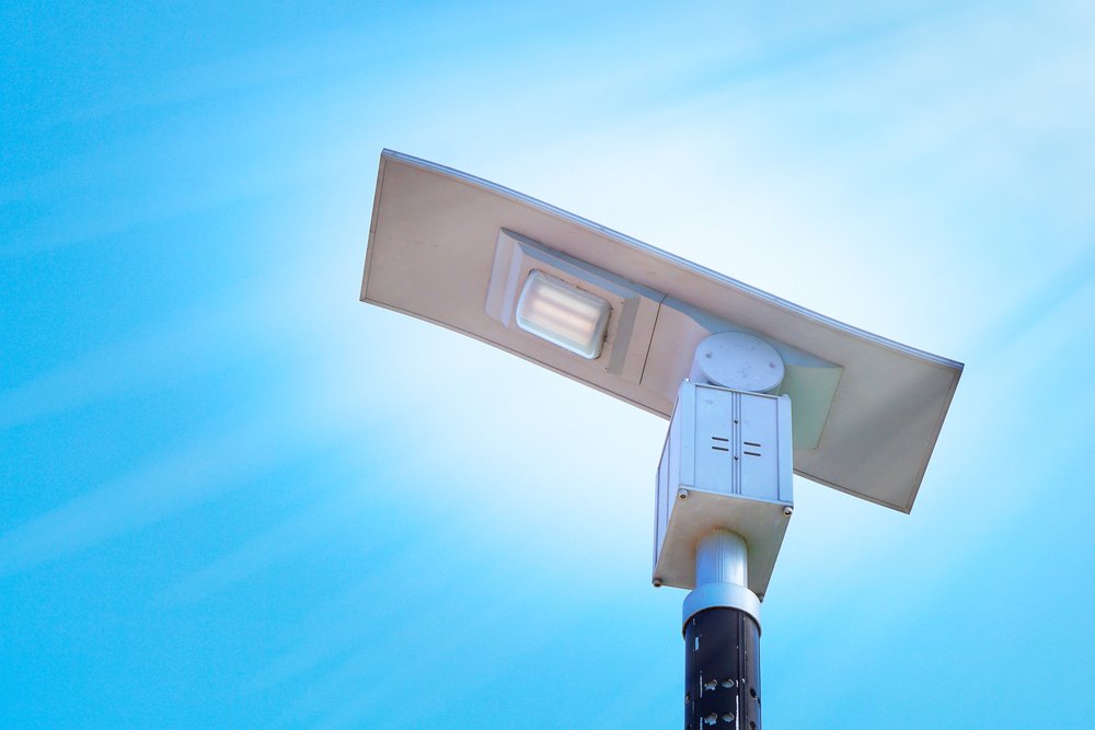 ProsLighting's tweet photo. Make an eco-conscious effort and switch over to LED Lighting.
Our LED Solar Street Lights is environmentally friendly solution to light streets, sidewalks, and parking lots.
https://t.co/feMc1C1RuC
#ledlighting #solarlights #LED #industriallighting #ledpros #ledprosworldwide https://t.co/um5aJSPVCH