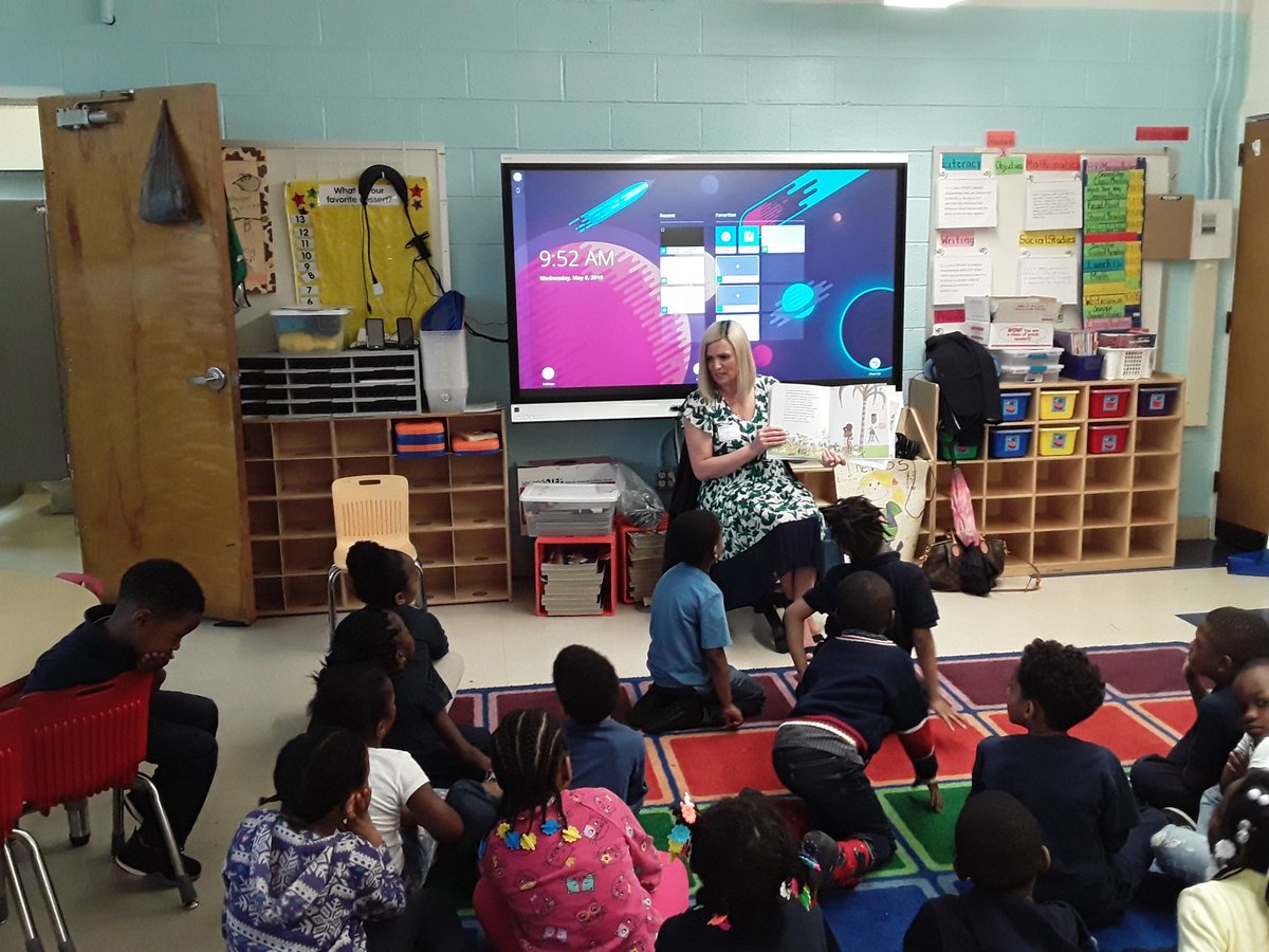 ChamberPHL's tweet photo. .@WellsFargo's Luz Bonilla and Sean Bevins join us at Meade school today for #ReadPHL https://t.co/Sf7x17HGg6