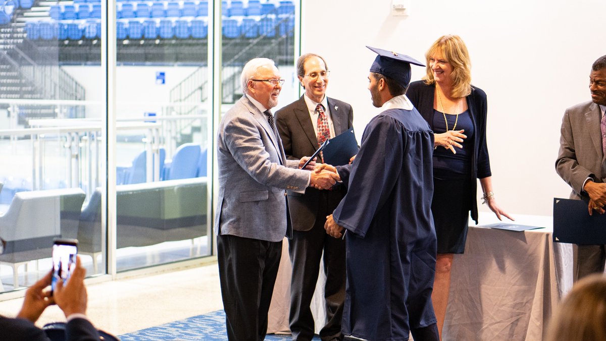 On Monday, we took the time to celebrate our graduating senior student-athletes, presenting their Student-Athlete sashes and watching five athletes who will miss graduation walk! Check out the full album below! 

📸: facebook.com/pg/NSUSharksAt…

#GoNSUSharks #STUDENTAthlete