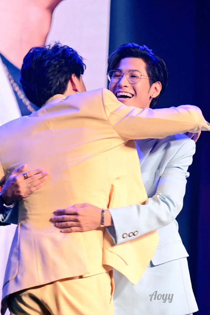 chika_grint's tweet photo. I know that I didn't do much to make you win the award. but I promise if I will fight for seeing this smile...
 its our energy. 
#KazzAwards2019 
#ทีมพีรญา 
#KristSingtoBestCouple2019

cr P Aoyy &amp; ntnutt https://t.co/VNn8o4JS1U