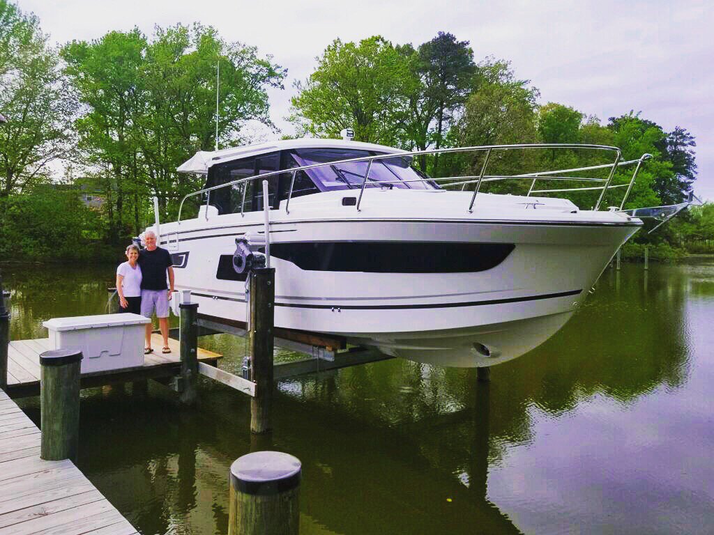 JeanneauAmerica's tweet photo. Another day... another delivery to this happy couple! Congrats on your NC 1095 βοΈπ @RudyMarine
.
.
.
#jeanneau #jeanneauowners #jeanneaupower #jeanneauowners #nc1095 #maryland #visitmd #chesapeakebay #chesapeakeboats #boats #boating #proptalk #yachting #cabincruiser #ncrange https://t.co/vXZ9aXzWkQ