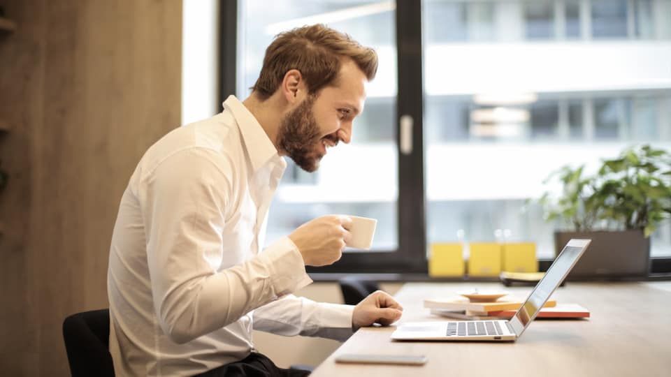 redzebrauk's tweet photo. As summer approaches and the light begins to pierce the office, here are 50 ways to stay engaged and increase productivity in the workplace
https://t.co/j4tIt43oe3
#WednesdayMotivation #WednesdayWisdom https://t.co/BzLL5u1Koe