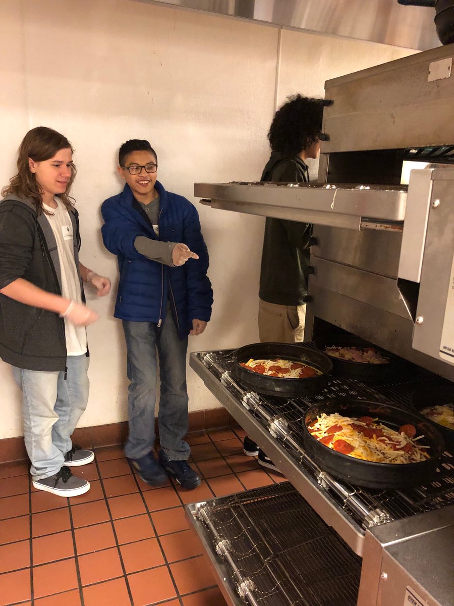 CamilaCdipietro's tweet photo. Job shadowing #Aubrees #PaybackforEducation https://t.co/NTXm4s6ceR