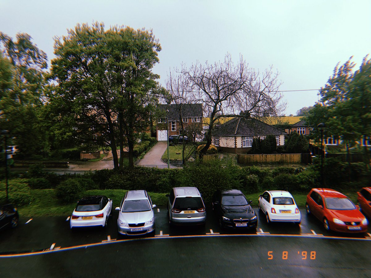 DeepSpaceMKTG's tweet photo. Hello from a soggy Framlingham via the #hujiapp (the date might be a little bit wrong π). https://t.co/eCzaspbGQb