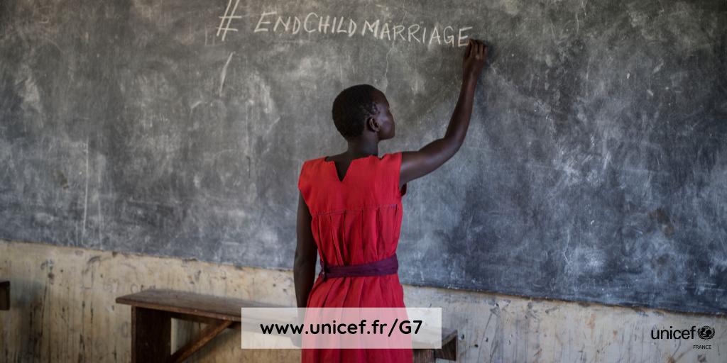 UNICEF_france's tweet image. Les #filles devraient être de futures dirigeantes et non de futures mariées ! ✊
Si rien n'est fait, plus de 150 millions de filles se marieront avant leur dix-huitième anniversaire d'ici 2030.
Nous devons agir maintenant! 📣 @Women7official #W7 #FeministsCount