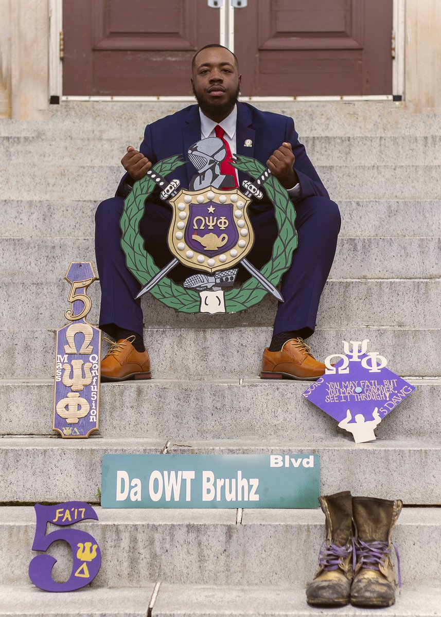 _tsquire's tweet photo. Ima First Generation College GRADUATE ‼️
So many odds stacked against me and I came out even stronger. I promise if I can do it then anybody can. IYKYK.
📸: @kinggquez
#UNC19
#QUEsGraduate
#FirstGenerationCollegeStudent https://t.co/BheFOR0sab