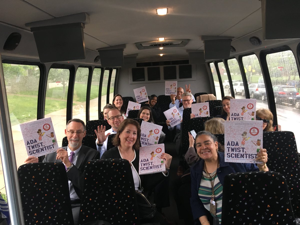 ChamberPHL's tweet photo. This AM, we convened 128 storytellers from the biz community to read aloud #AdaTwistScientist by @andreabeaty to 3500+ students.
Stay involved w/ our city's early literacy movement. Check out https://t.co/gBHPotrK7a or follow @Readby4th to stay connected beyond today. #ReadPHL https://t.co/xNfjBnzzFF