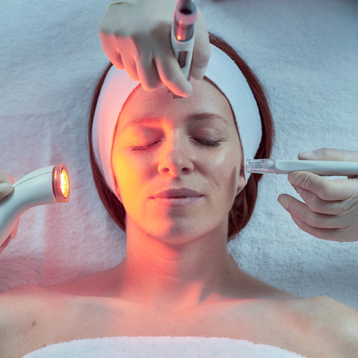 WoodfordMedical's tweet photo. Spring into Summer with 15% off DermaFrac, the incredible 4-in-1 skin rejuvenation treatment. The #DermaFrac dramatically improves #finelines, #wrinkles, #sundamage, #ageing skin, #pigmentation, enlarged pores, #acne, skin health and barrier function.
Call 01245 227983 to book! https://t.co/e01OBUyC8B