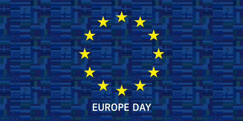 Europa 🇪🇺 es PAZ ☮️ y LIBERTAD🕊️, es DIVERSIDAD 👫👬👭 SOLIDARIDAD🤝 y COOPERACIÓN

Europa 🇪🇺 son DERECHOS HUMANOS ⚖️ OPORTUNIDADES 🙌 MEDIO AMBIENTE 🍀 JUVENTUD 💙 INVESTIGACIÓN 🔬  PROGRESO 📈

Europa 🇪🇺 es el FUTURO
NUESTRO futuro🙂 

¡Feliz #DíaDeEuropa a todos! 
#ThisistheEU