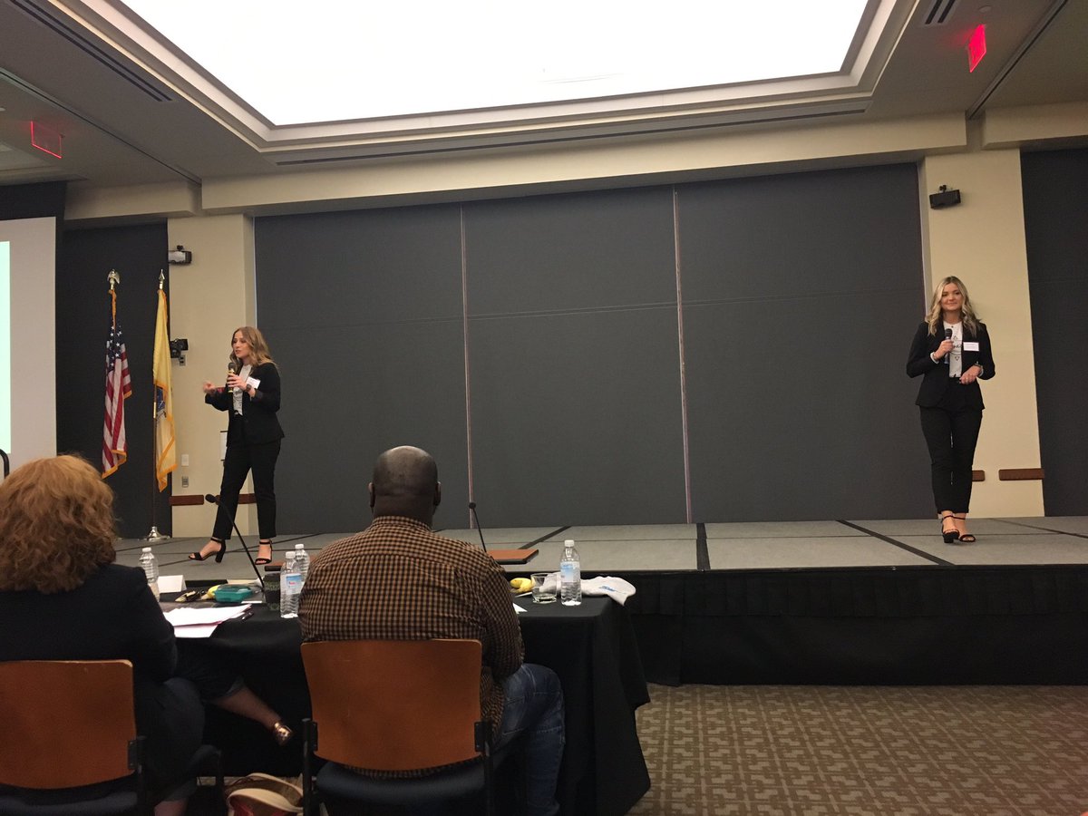MSUCEHS's tweet photo. Jacqueline Lynch and Family & Child Studies alum Lauren Elwell pitch Good Deed Bead. One single act, represented by a bead, can help make the world a brighter place. #MSUPitch @BulbHeadIdeas #itsallhere $50,000 would help their business plan immensely! https://t.co/7cCpVae6DP