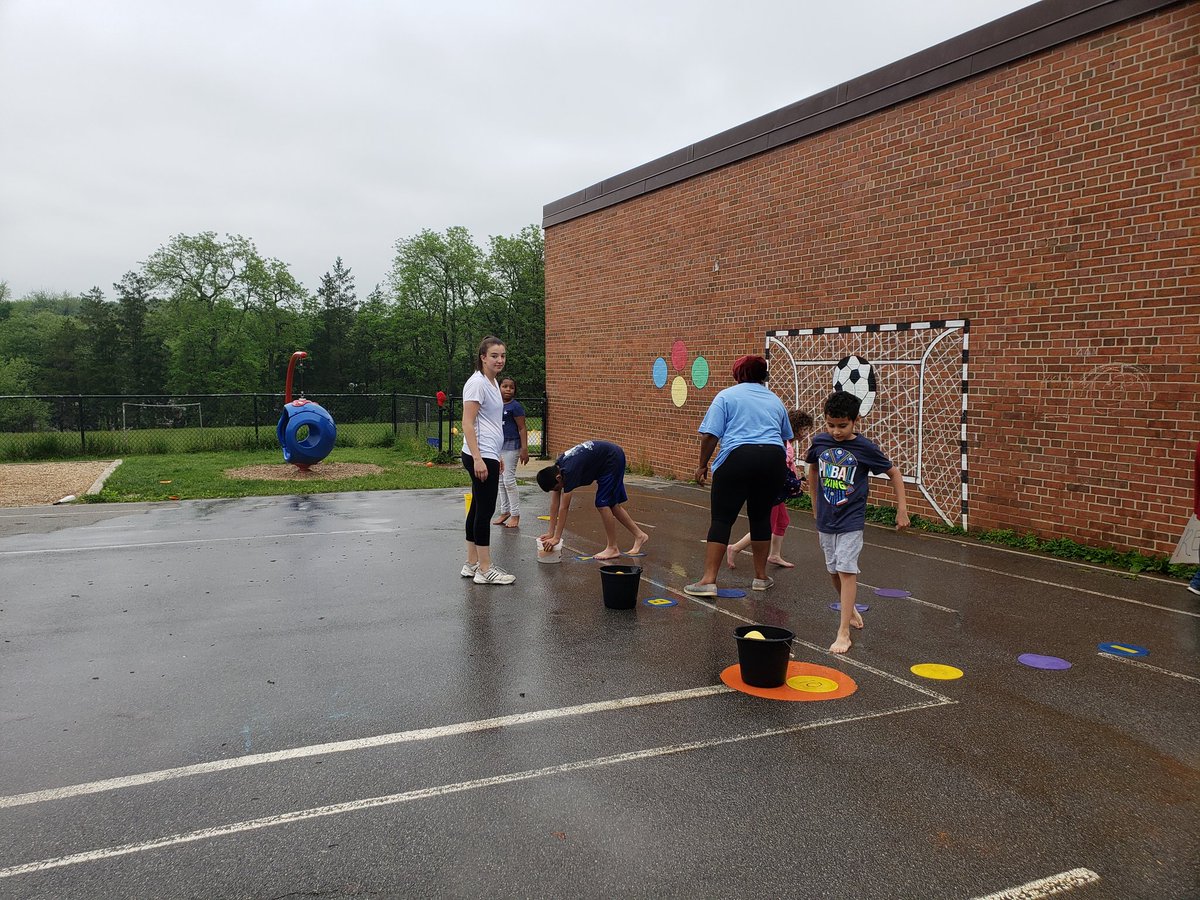 CSLCPrincipal's tweet image. Field Day @ CSLC.... uh oh.... a little wet during the Sponge Bob Relay