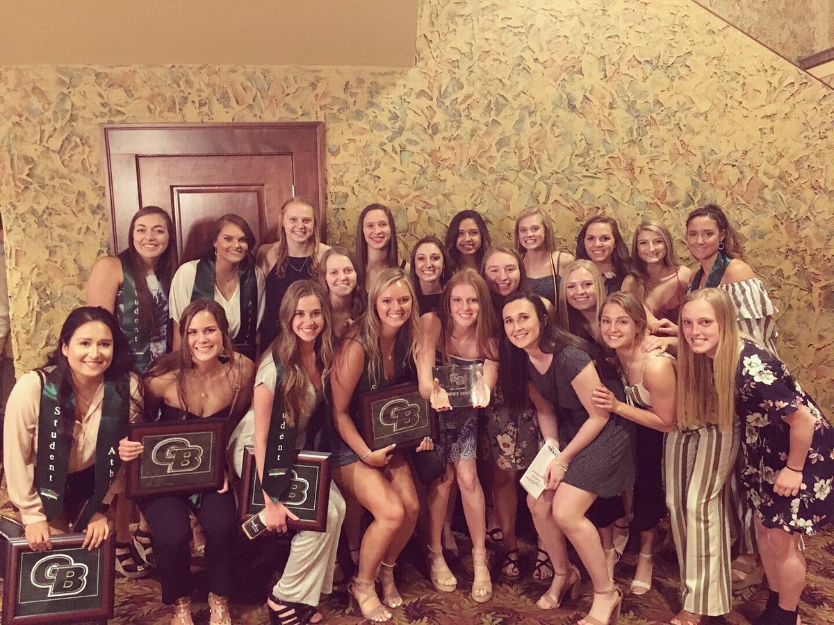 gbphoenixwsoc's tweet image. Pretty good night for the squad at Phlashes 2019! @mckaylakert honored as Female Newcomer of the Year on top of the team earning Best Team GPA Award #PhoenixProud