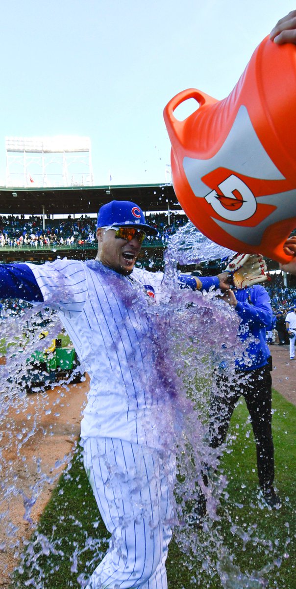 Cubs's tweet image. Showering you with some 🔥 wallpapers. #WallpaperWednesday