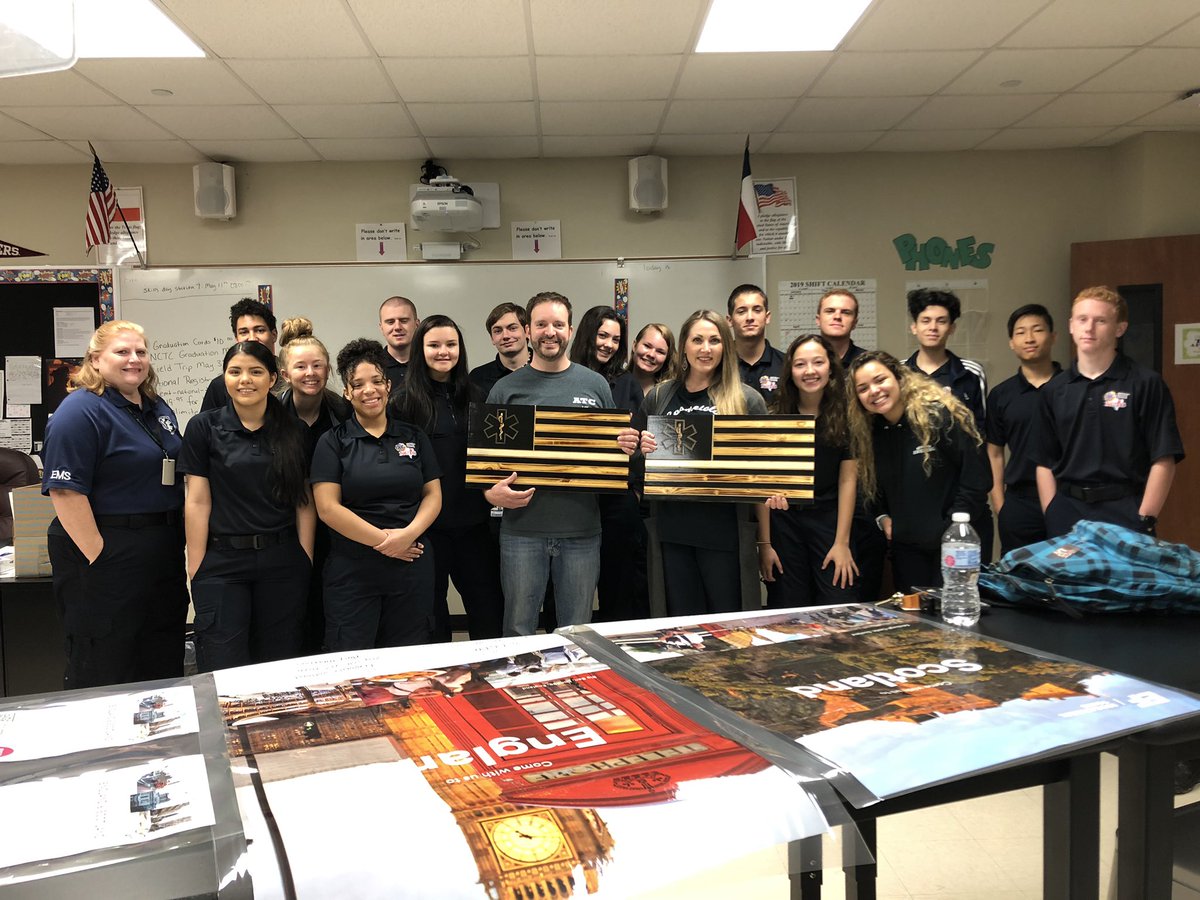 EMT_ATC's tweet photo. I’m sure going to miss this class! Thank you for making this year special! Thanks to @Marcusbourland @MrsAngelaClouse for being great admin! @dentonisd @ctedentonisd @DentonATC #sr2019 #DentonISDDelivers #emt #atcclass3 https://t.co/0d9pKhtdcb