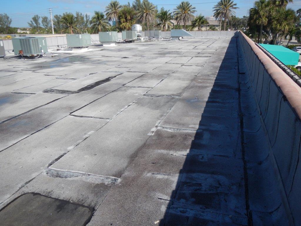 NCFI's tweet photo. Juno Beach Cafe getting a beautiful new look by Whiting Construction, Inc.! Great before and after photos. #NCFI #WhitingConstructionInc #beforeandafter #roofing #sprayfoam #JunoBeach #JunoBeachCafe #spfroof https://t.co/WB9KPcow1X