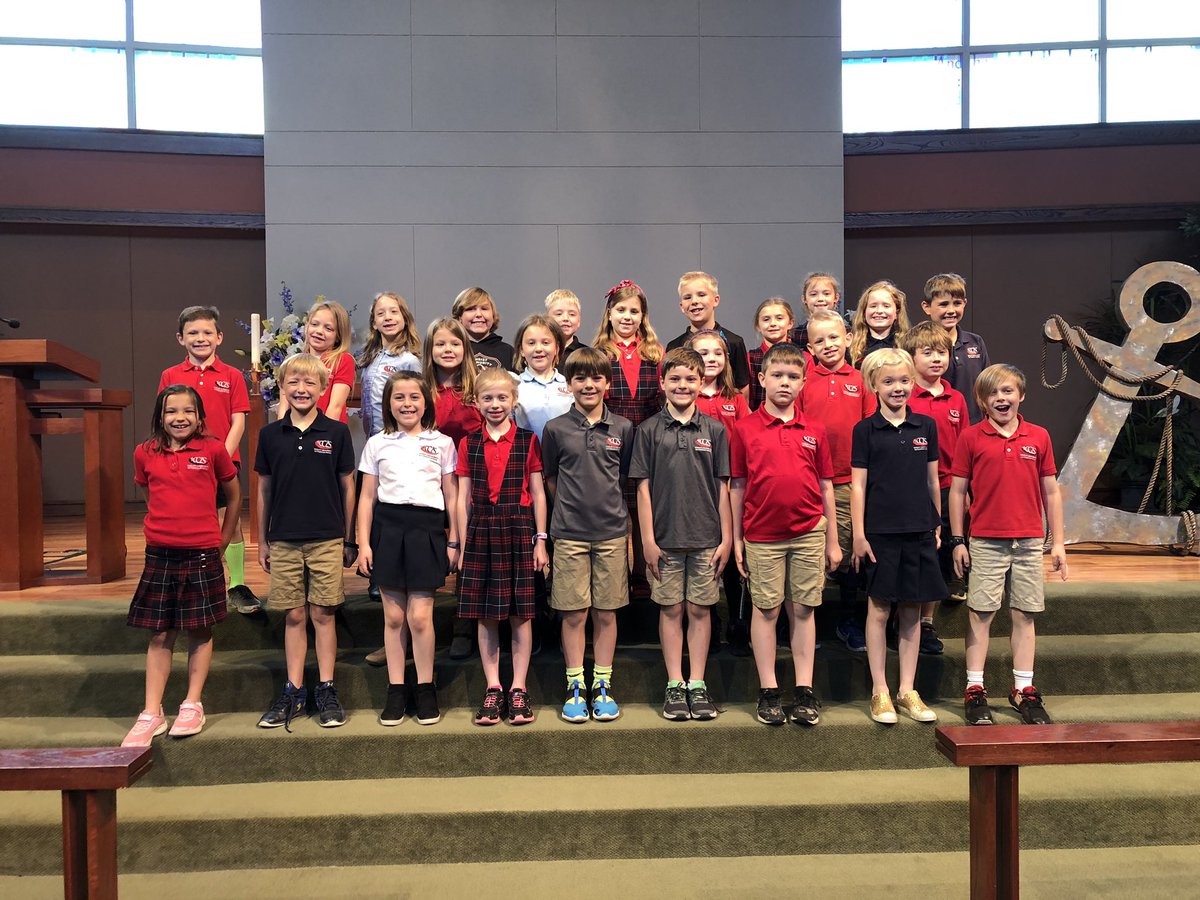 CCLSKlug's tweet photo. My favorite day of the year! #chapel #authorcelebration @CCLSChargers https://t.co/LKZmtfIKuV