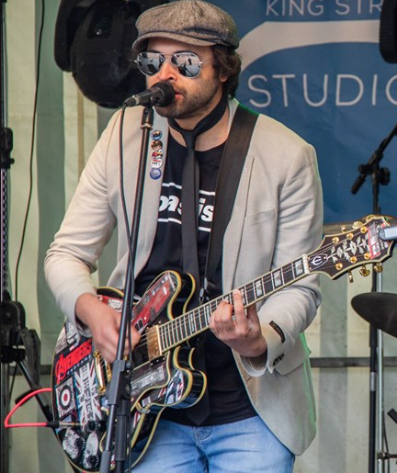 Stepping_Lane's tweet photo. #HoneyBox Showcase 5th May 2019 😎✌🏻🎶🎶💙 https://t.co/T6jhKxsoEc