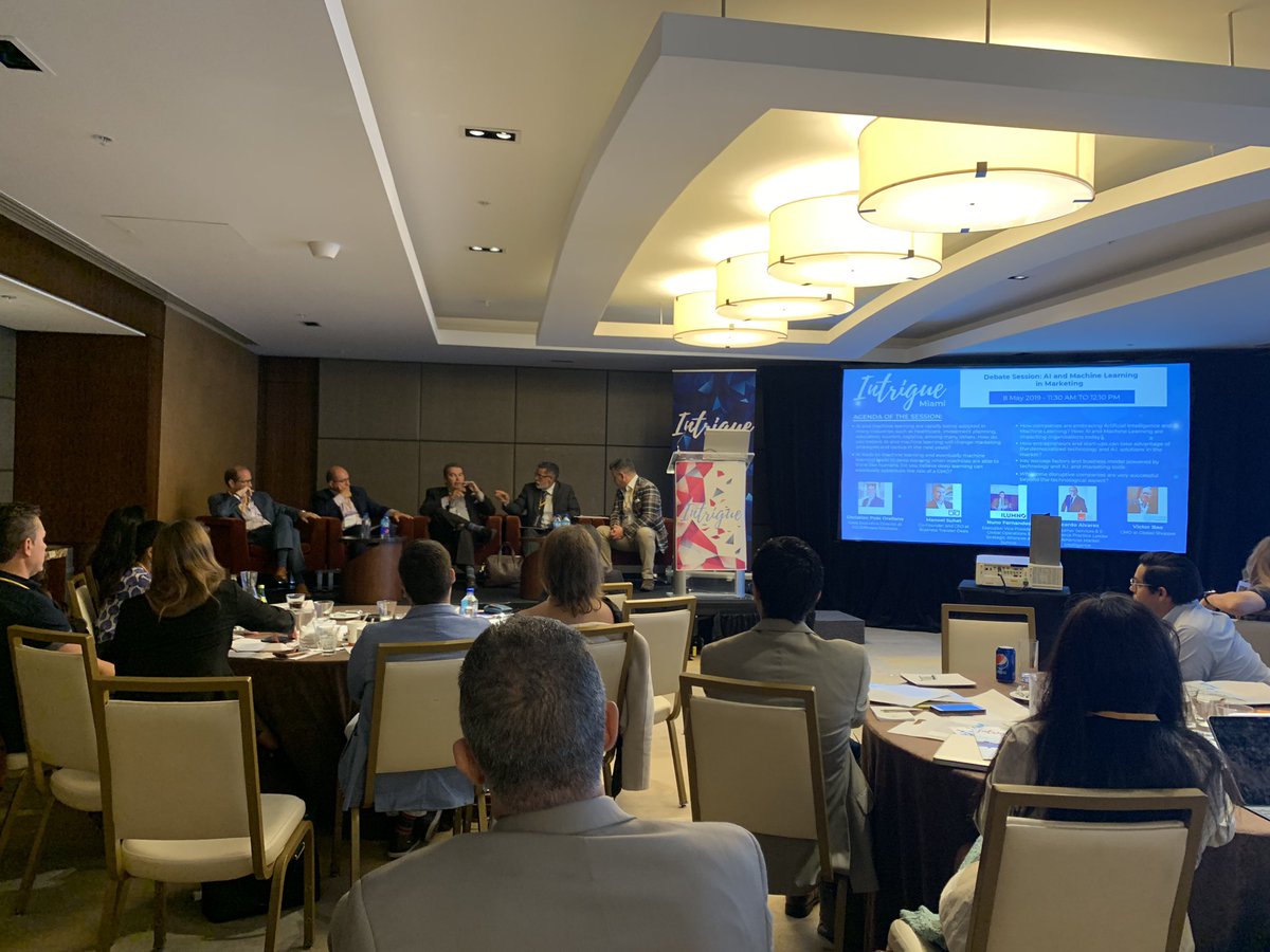 JulesinPhilly's tweet photo. #INTMIAMI panel on AI and machine learning. Very very interesting. Strategies are shifting! Start with your KPI’s, feed the “bot” and then gather information from it. https://t.co/8LKzCBRU6S