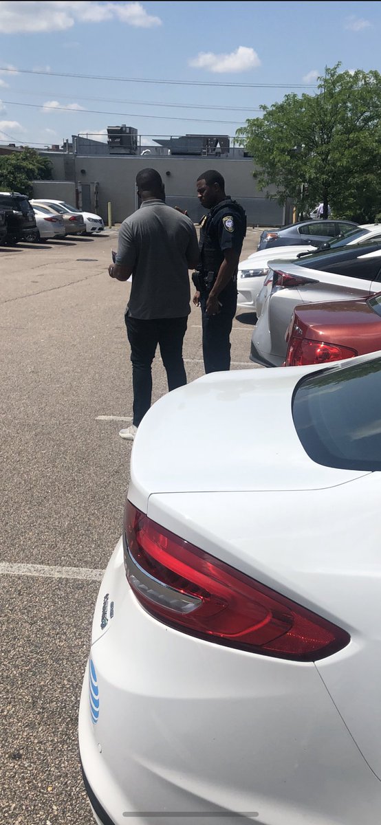 A little First Net during lunch <a href="/TheLawsonCRU/">Rich Lawson</a> #IHXEastElite