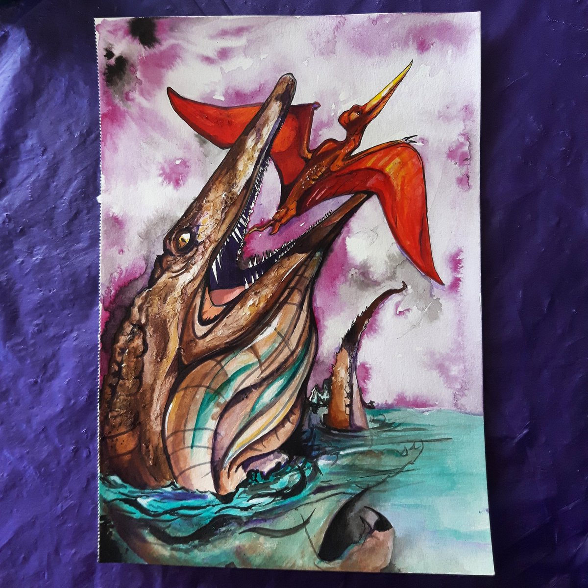 thatnerdygrl's tweet photo. A little piece I just finished of this gnarly creature Stomatosuchus trying to munch a pterosaur - played around with a few different techniques 😁

#paleontology #paleoart #seacreature #dinosaurs #jurassicworld #art #ink #acrylic #illistration #crocs #crocodile https://t.co/DFIk2CzpPF