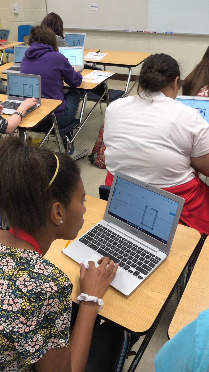 Exploring #desmos marbleslides today. Love watching them get into it. #postalgebraEOC #haysmath
