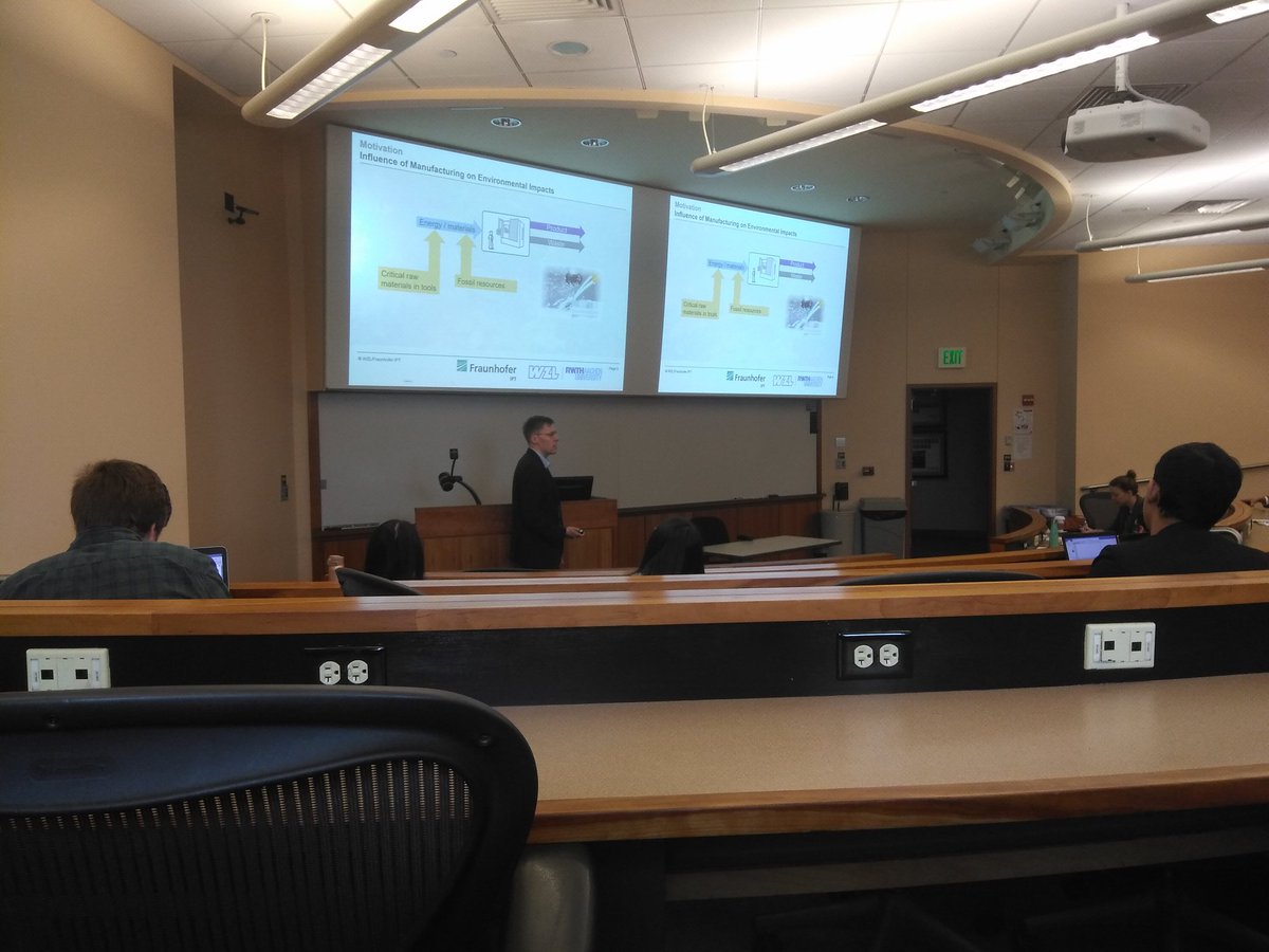 Sutherland_J_W's tweet image. Presentation Sessions 📊 | We had already 8 rounds of 4 simultaneous presentations at the 26th CIRP Conference on Life Cycle Engineering.
#TakeGiantLeaps 
#PurdueUniversity
#LifeCycleEngineering