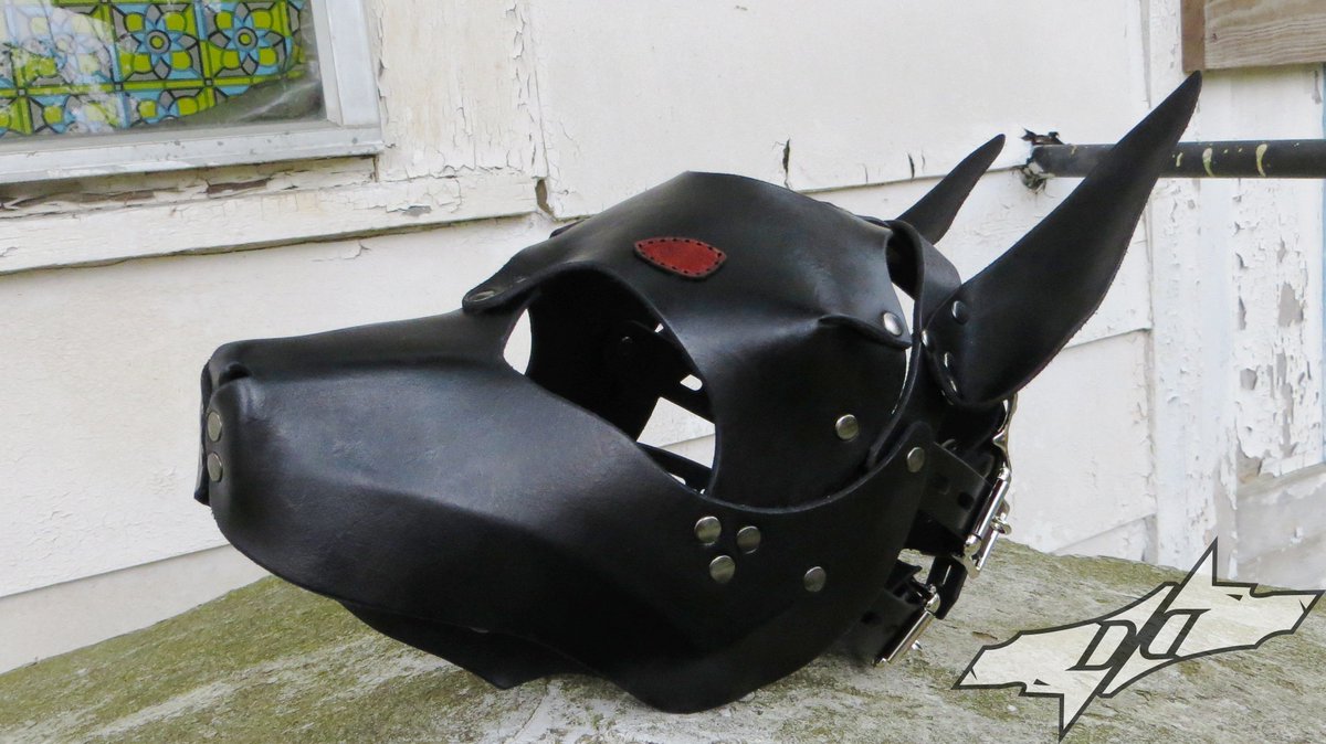 Dapper_Doberman's tweet photo. A simple hood with dobie ears and tan eye spots Awruff! #demmydesign #humanpetplay #humanpupplay #humanpuppy #humanpup #humanpuphood #humanpuppyhood #leatherpuphood #leatherpup https://t.co/cuM49b9QHA