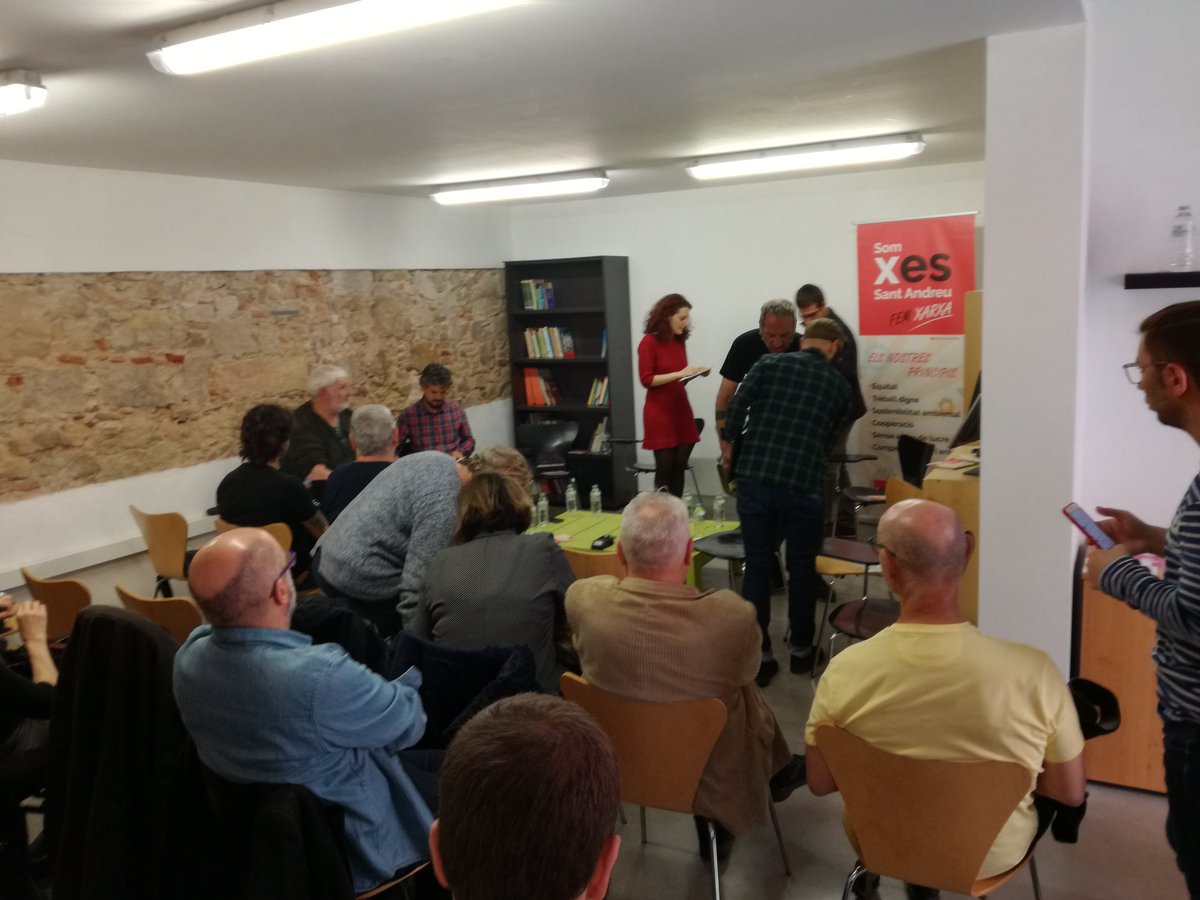 Andromines's tweet photo. Comença el #debat sobre les #15mesuresESS al districte @BCN_SantAndreu. Volem conèixer de primera mà les propostes dels diferents partits per al territori: estratègia, economia, iniciatives socioeconòmiques, inclusió, tranformació ecològica, etc. @XES_SantAndreu https://t.co/vrhATvfC37