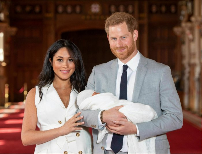 Buckingham Palace says Meghan and Harry's baby is named Archie Harrison Mountbatten-Windsor bit.ly/2PPLI4H
