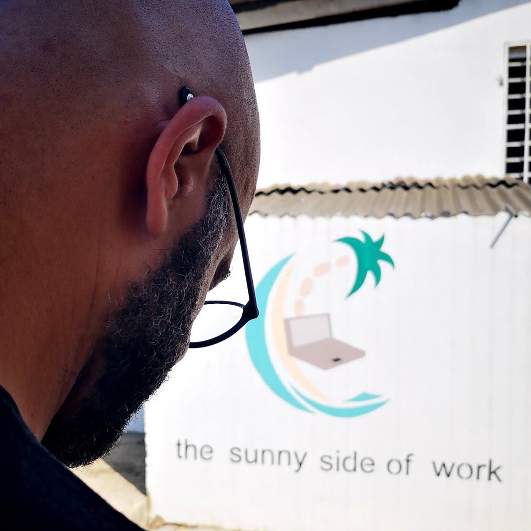 Solveforhappy's tweet image. Happiness at work is incredibly important. I encourage you all to bring as much happiness to work as you can. Be kind to your colleagues and customers, the kindness will reciprocate and you will actually become far more productive because of it.

#OneBillionHappy #SolveforHappy