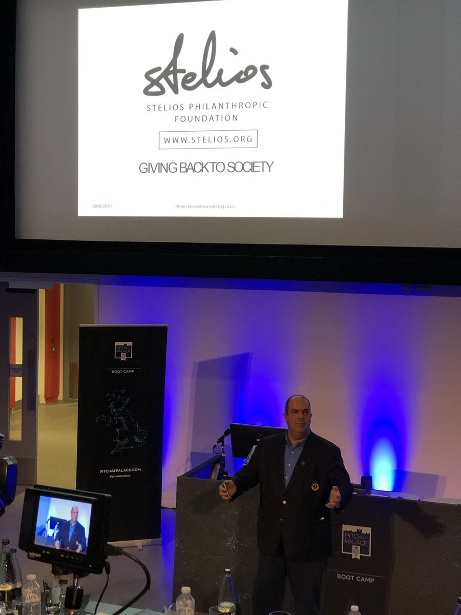 Great to hear from Stelios <a href="/easyJet/">easyJet</a> and how he got started at 28 and floated in 5 years. <a href="/pitchatpalace/">Pitch@Palace</a> #pitchatapalace @TheDukeOfYork <a href="/setsquared/">SETsquared</a>