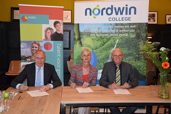 AeresVmboMbo's tweet image. Aeres en Nordwin College hebben de intentie om te fuseren. De Colleges van Bestuur van beide organisaties tekenden op 8 mei een intentieverklaring voor het gezamenlijk verkennen hiervan. 
Meer informatie: nordwincollege.nl/over-nordwin/n…