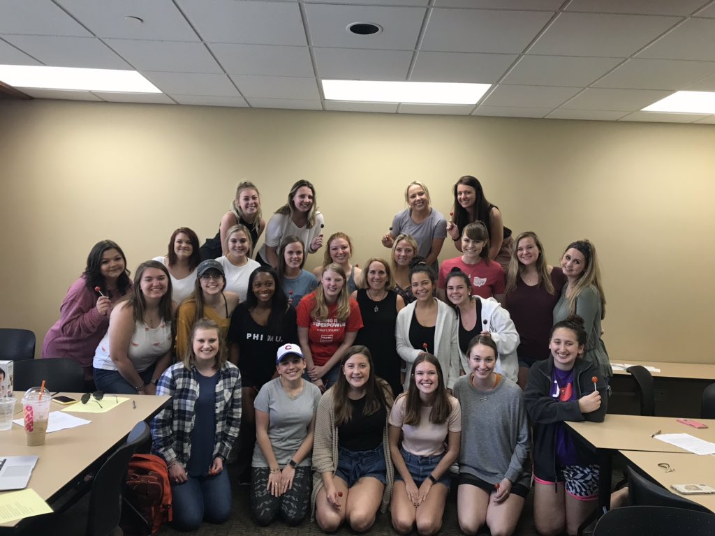 janelance2nd's tweet photo. Last class. Gonna miss this group! #EDP495e #MUPreserviceteachers https://t.co/7HlXZg4cvX