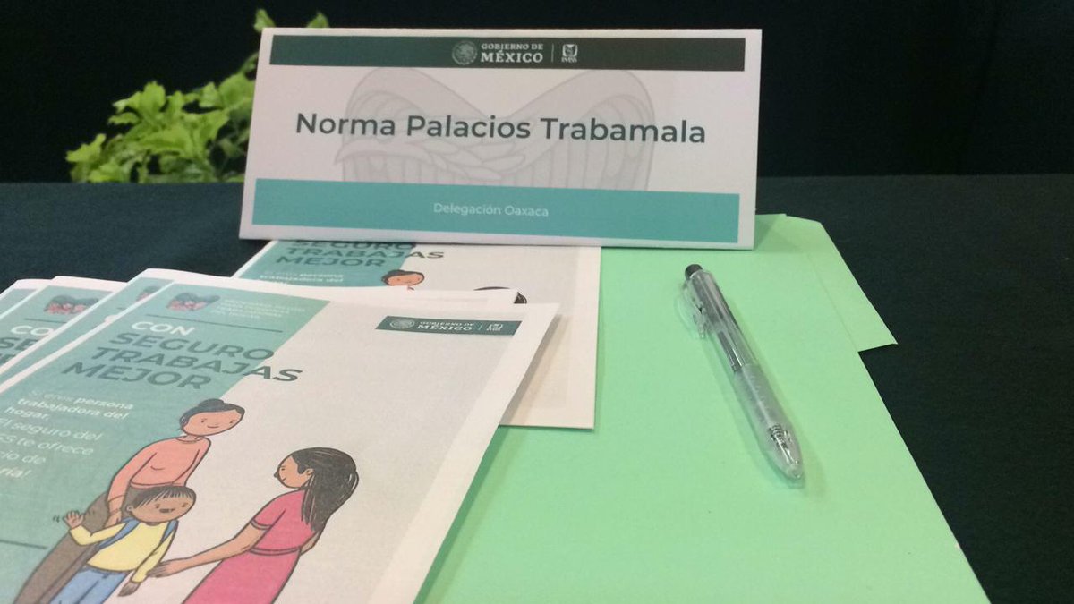 SINACTRAHO's tweet photo. Foro de diálogo del programa piloto para las personas #TrabajadorasDelHogar en Oaxaca
@normap0122 Secretaria Colegiada General del #SINACTRAHO en compañía de @untrabajodigno y @HogarJustoHogar forman parte de una de las 4 mesas de diálogo.
#ConSeguroTrabajasMejor https://t.co/JwMZrsDdeY