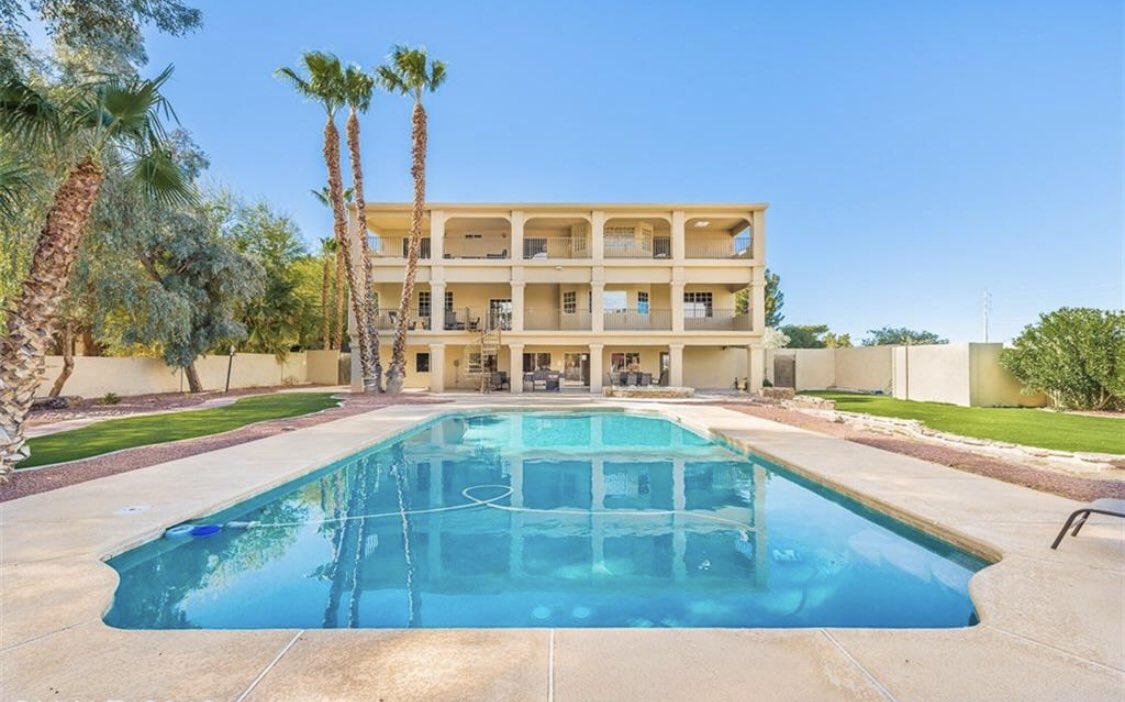 PJ | OVERT tweet media