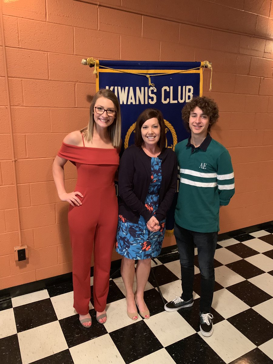 Congrats to Noah Vinson &amp; Brooklynn Woolsey, who were each awarded the Northside Kiwanis Foundation Edward &amp; Rose Pues Memorial Scholarship yesterday! #HuskyNation