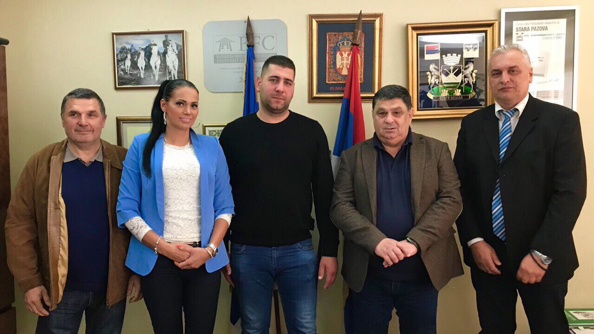 NatasaPrisic's tweet photo. https://t.co/1pdPGLP1fx SRPSKA NARODNA PARTIJA PARLAMENTARNA U STAROJ PAZOVI.
Srpskoj narodnoj partiji dr Nenad Popović pristupio odbornik Branislav Ristić https://t.co/y3HBctikFt