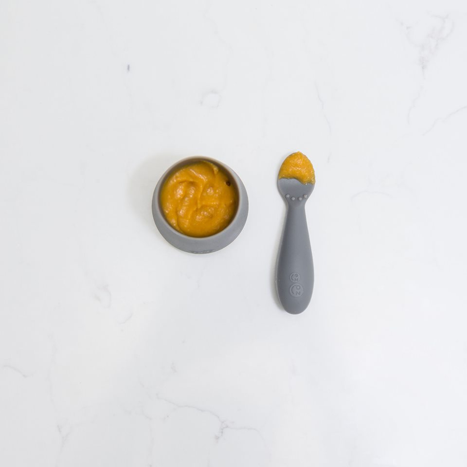 Check out the #blog I wrote for <a href="/ezpzfun/">ezpz</a> about offering a variety of textures w/ #babyledweaning. It's important to give #baby an opportunity to practice the tongue movements needed for safe feeding, drinking + speech w/ different foods. bit.ly/2VkHU1i #MsDawnSLP