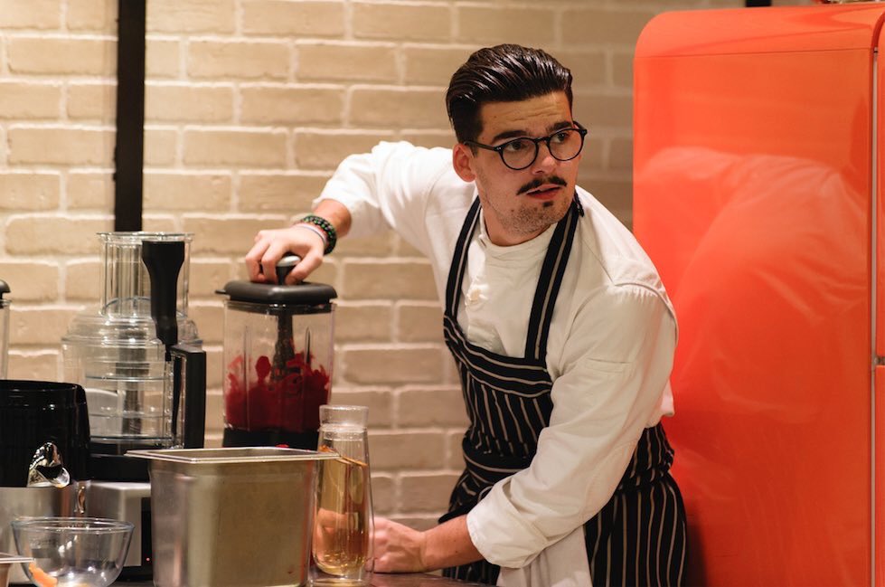 my_twirer's tweet photo. L’inoubliable #Camille #Topchef2018 s.9
Il était top ce gars ! #topchef #topchef2019 https://t.co/tx7sDleIUN