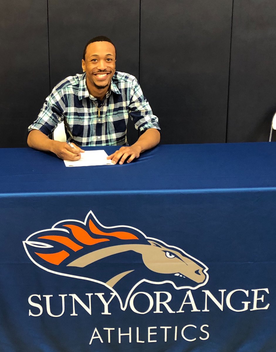 Former ⁦<a href="/MiddieAthletics/">MiddletownAthletics</a>⁩ basketball player, Jayden Nichols, will be joining the Colts next year!  Welcome aboard Jayden!  #GoColts