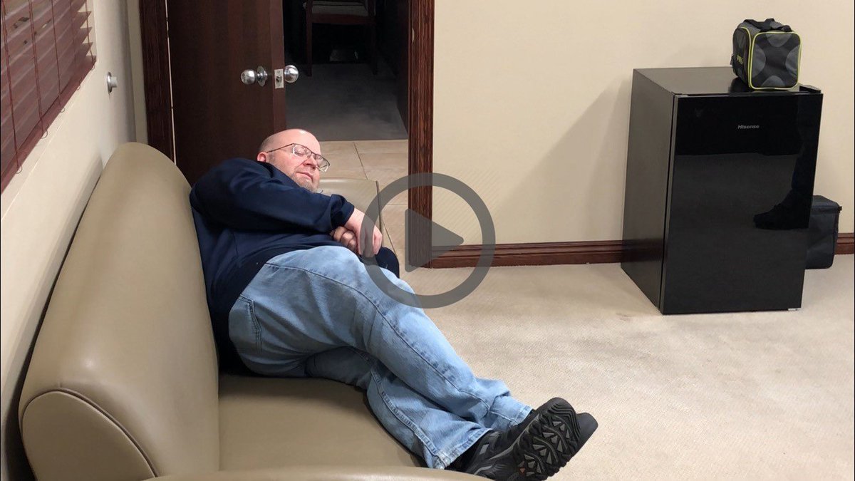 ManheimOmaha's tweet photo. Don’t let these dreary days drag you down! It’s going to be a great day at Manheim Omaha tomorrow! *watch until the end*#manheimomaha #whatsupwednesday #rainraingoaway https://t.co/4HGodYsEED https://t.co/tOIEoIp3DV