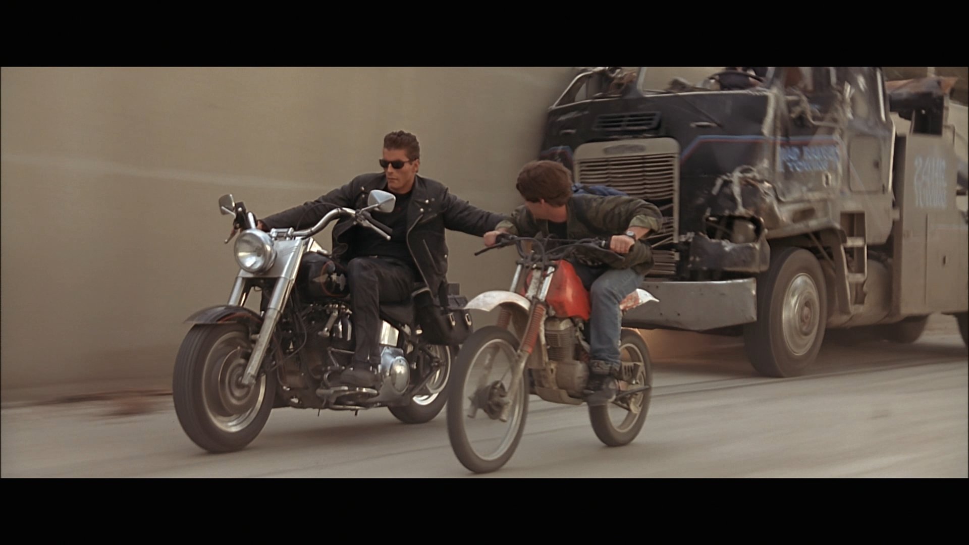 Мотоцикл Harley Davidson Терминатор 2