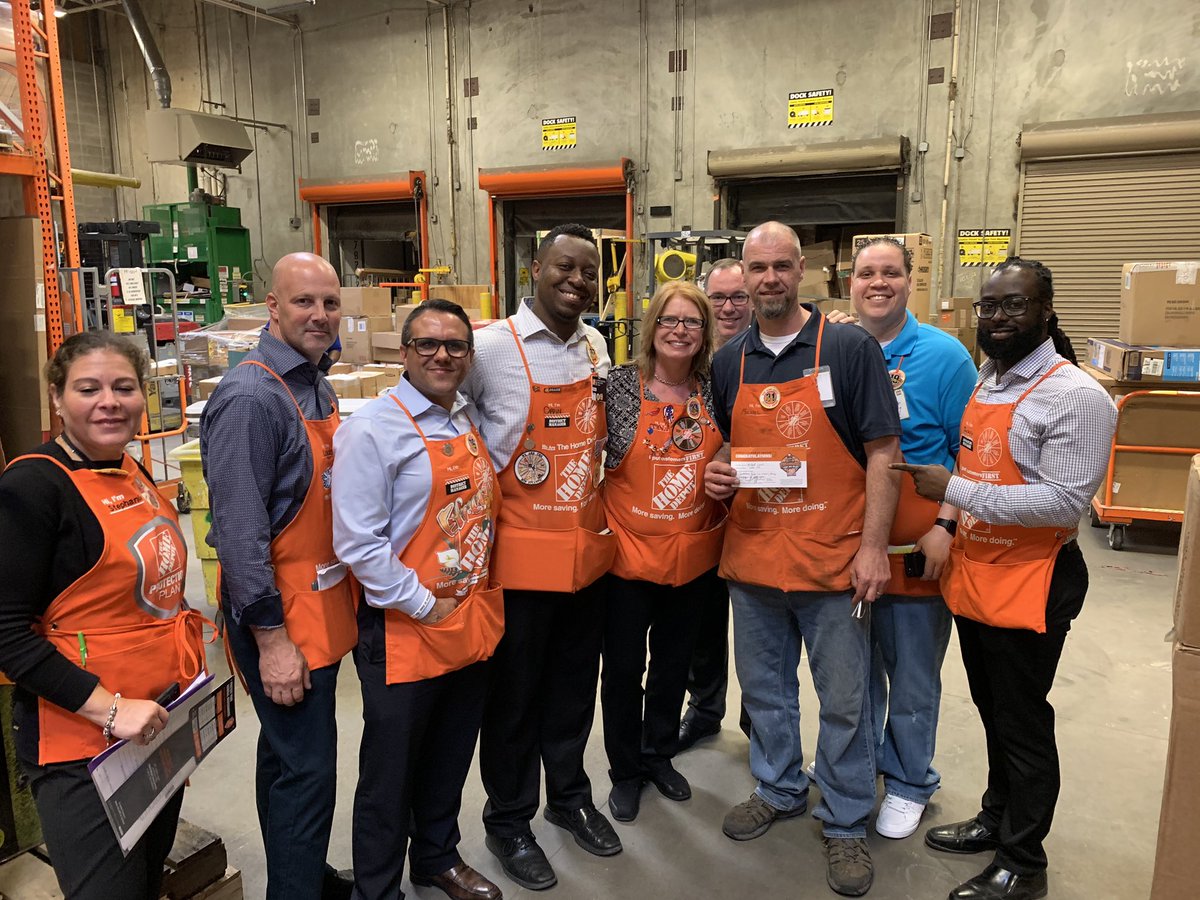 crystal_hanlon's tweet photo. “Thank You” to Team #2550, Gaithersburg, MD!  Driving Sales, Service &amp; Recovery! https://t.co/vop5izcoM2