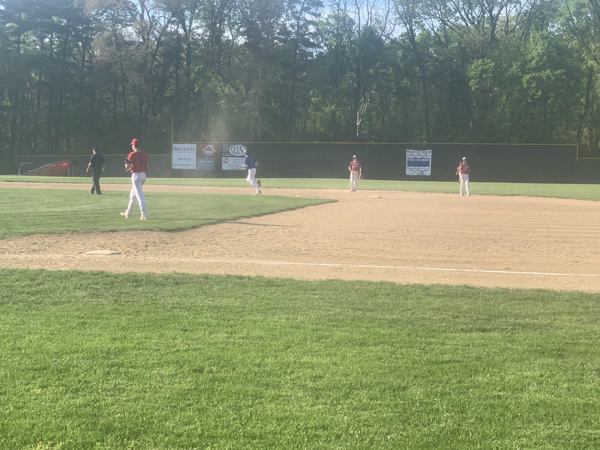 AricThomas1's tweet image. Grayson with a base clearing GRAND SLAM .... Go Wolves! 💥 ⚾️ @Kwolvesbaseball #GoWolves #WoTown