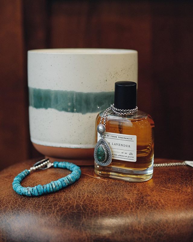wilkinsontexas's tweet photo. Check out the Wilkinson’s Mother’s Day Gift Guide online, with more available in-store! Visit the link in our profile for more.
—
#denton #wddi #fortworth #houston #dallas #texas #madeintexas #western #gotexas #cowboy #americanwest #madeinamerica #finego… https://t.co/KyrpabuKme https://t.co/CHjEk5TwRy