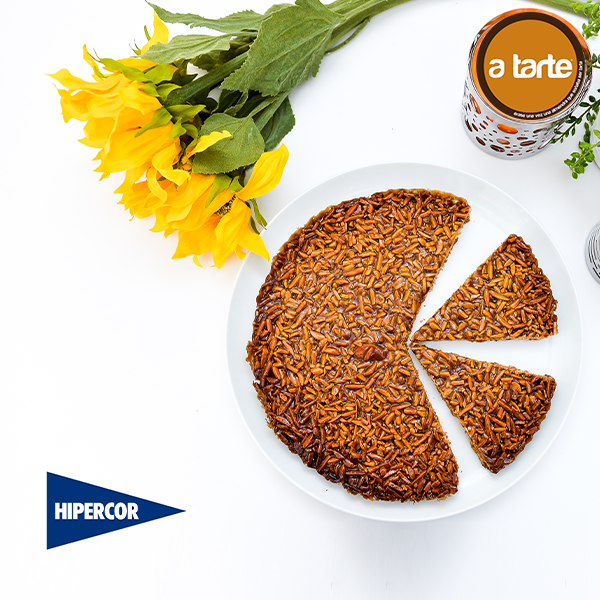 Amor es compartir una A Tarte con esa persona especial 🍰💕. ¡Hazte con la tuya en cualquier Hipercor! 🛒
.
.
. 
#ATarte #Sweet #Cakestagram #CakeLovers #Hipercor #Almendras