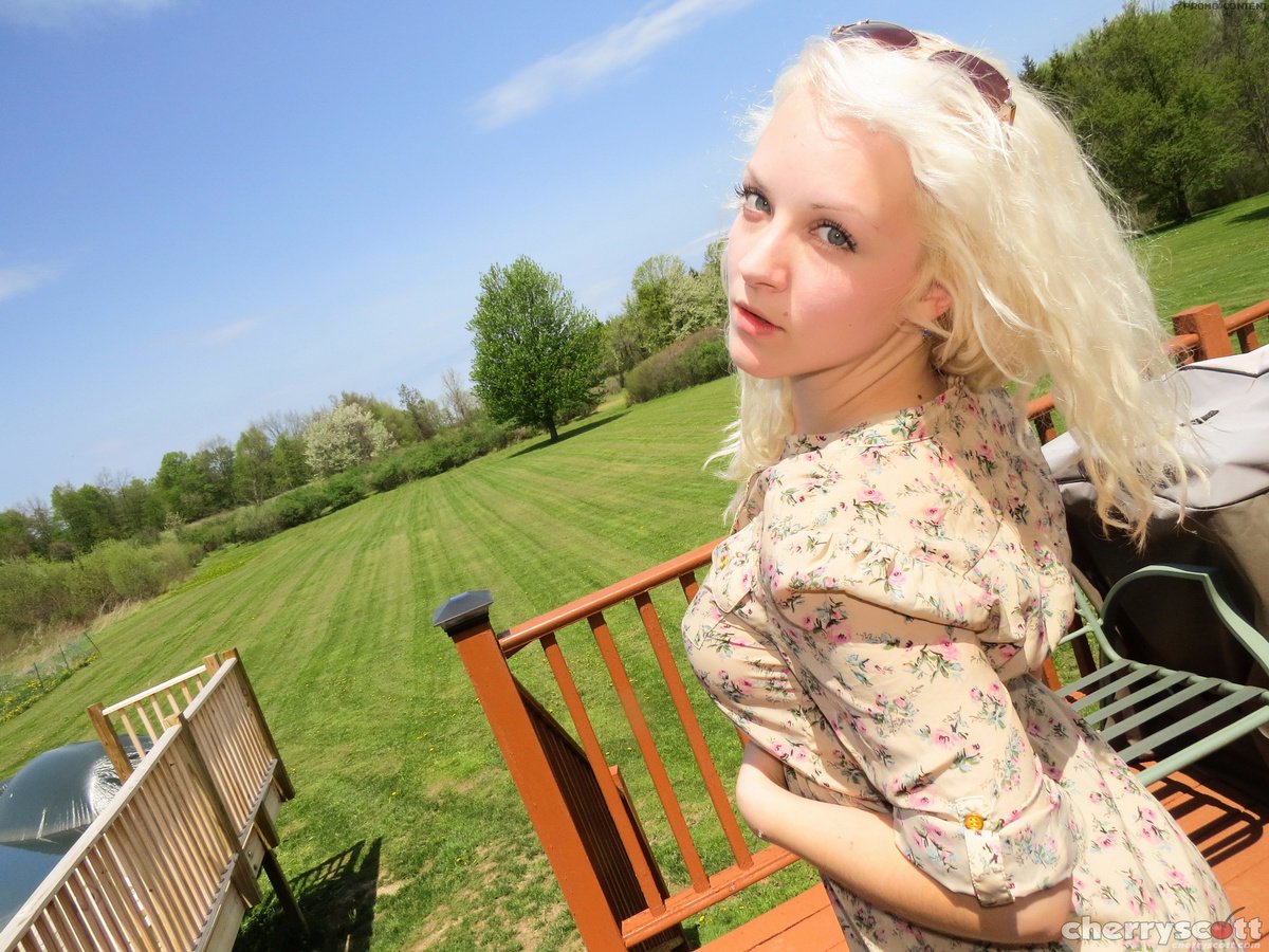 Cherry Scott on X: The best feeling in the world is knowing your presence  and absence both mean something to someone. t.coHFRMixNOBw  X