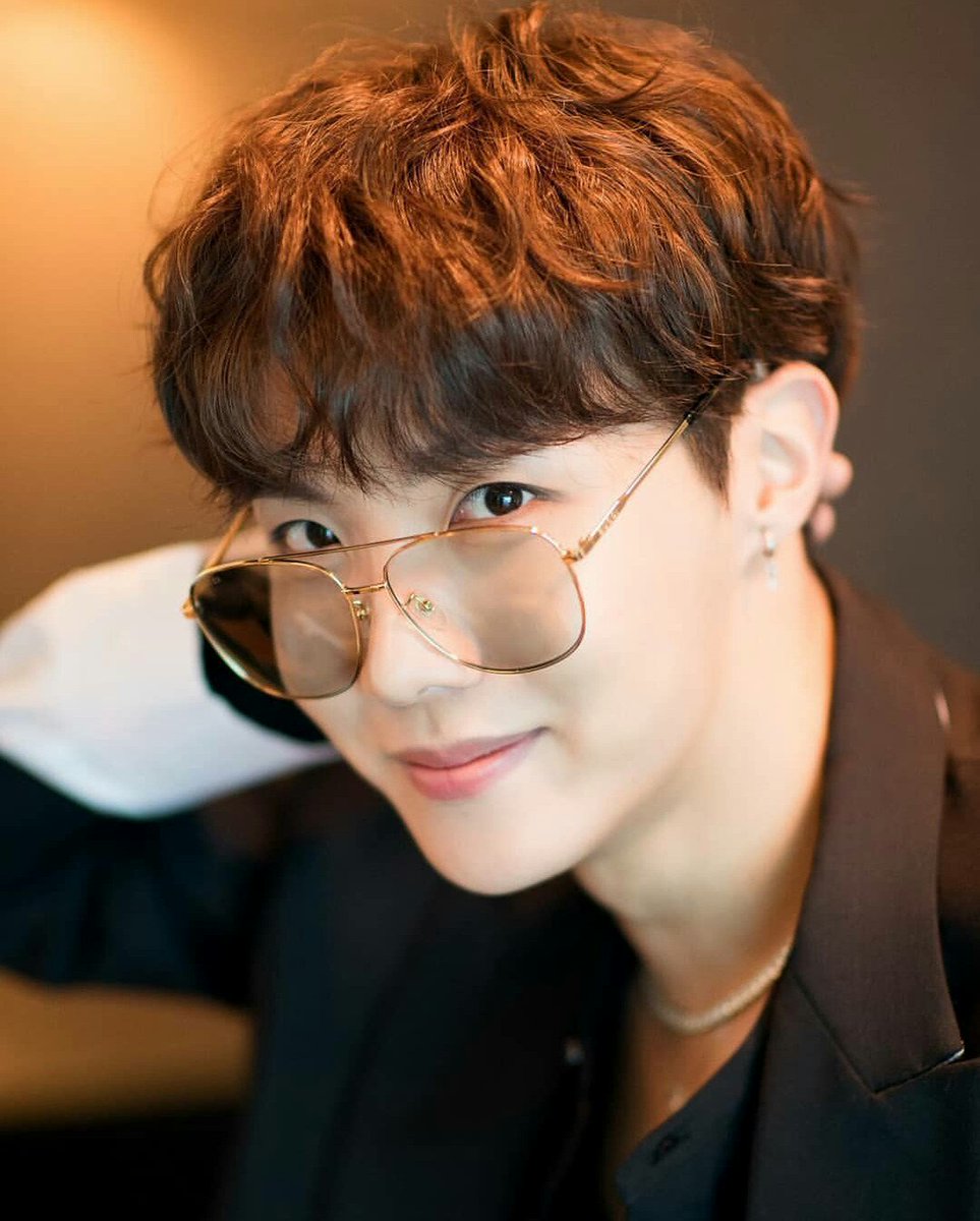 Sen mükemmel bir detaysın.. 
#junghoseok #JHOPE