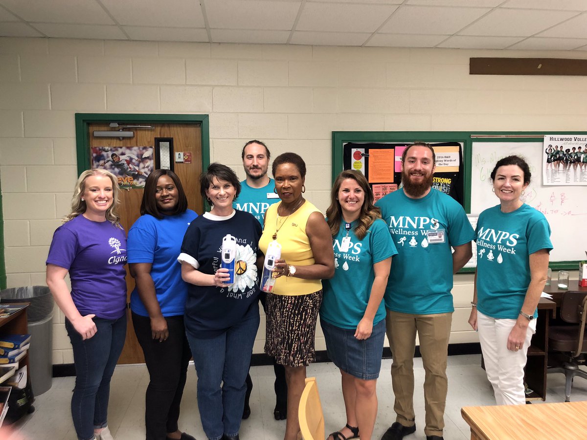 Cigna's tweet photo. We couldn’t be happier to partner with Metro Nashville Public Schools for #MNPSWellnessWeek! Cigna is sponsoring Water Wednesday today by supplying 3 feature schools with 3,000 water bottles as well as installed 3 water refill stations. #CignaTN https://t.co/Z90c1Xi2wb